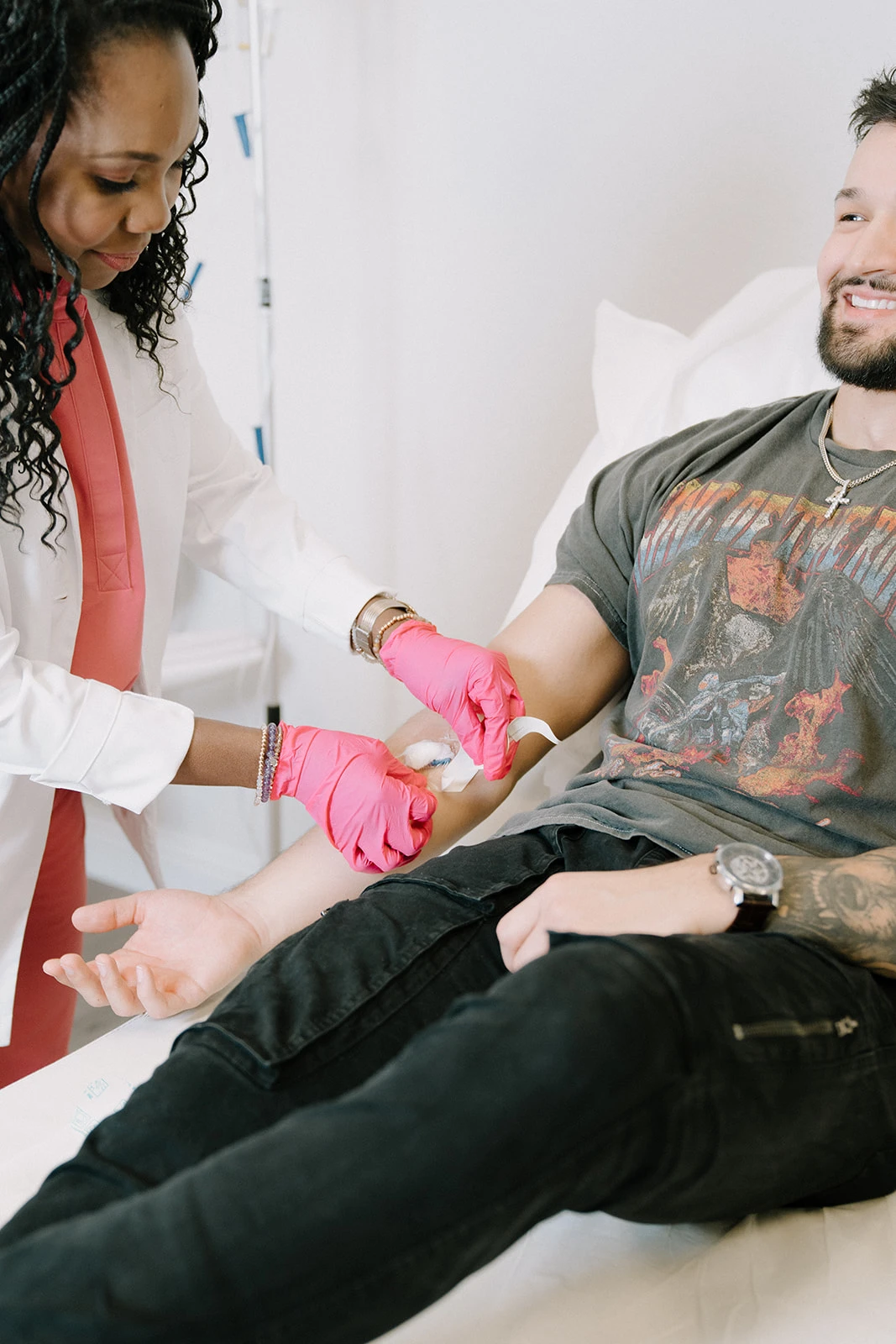 Client receiving NAD Therapy in Modesto, Turlock, Stockton, CA at Aesthetic Lab